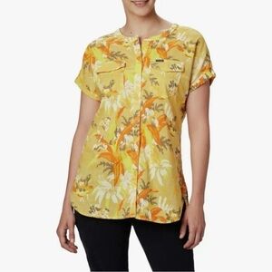 Columbia Women's Camp Henry Yellow Floral relaxed fit Button shirt SZ Small